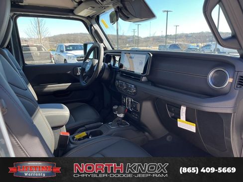 New 2026 Jeep Gladiator Sport AWD/4WD image 29