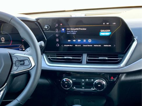 New 2026 Chevrolet Trax ACTIV FWD image 38