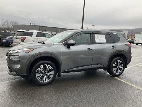 Used 2022 Nissan Rogue SV image 29