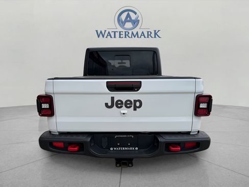 Used 2021 Jeep Gladiator Rubicon AWD/4WD image 4