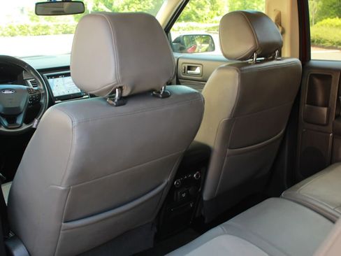 Used 2016 Ford Flex Limited w/ Equipment Group 303A AWD/4WD image 28