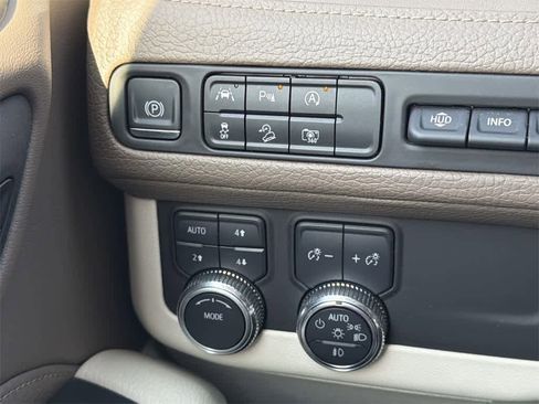 Used 2023 GMC Yukon XL Denali image 22