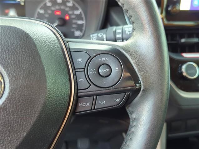 Certified 2024 Toyota Corolla Cross LE AWD/4WD image 12