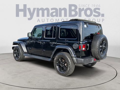 Used 2023 Jeep Wrangler Unlimited Sahara image 6