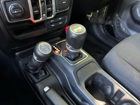 Used 2023 Jeep Wrangler Unlimited Sport AWD/4WD image 40