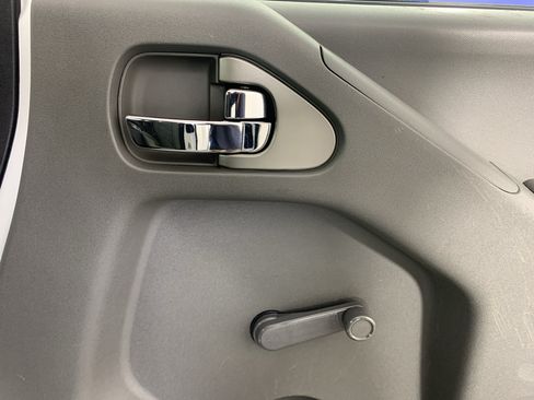 Used 2019 Nissan Frontier S RWD image 31