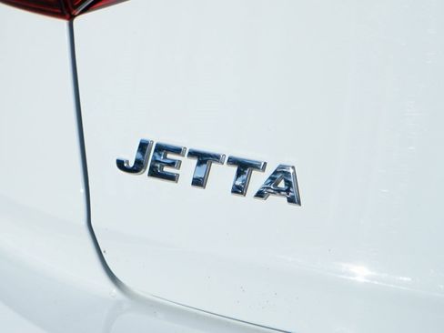 Used 2020 Volkswagen Jetta SE image 44