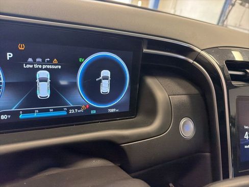 Used 2024 Hyundai Tucson Limited image 2