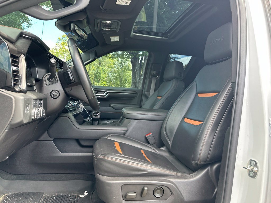 Used 2024 GMC Sierra 1500 AT4 w/ Technology Package AWD/4WD image 19