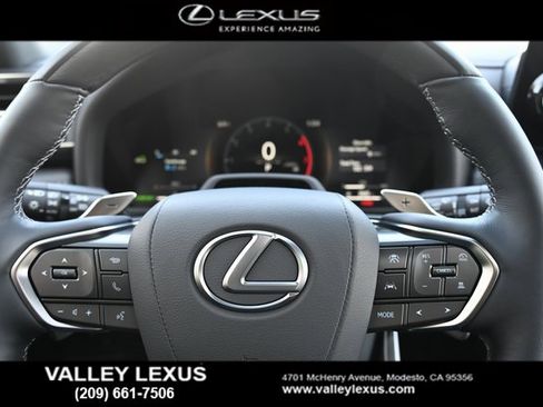 New 2026 Lexus LX 700h Luxury image 12