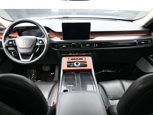 Used 2023 Lincoln Aviator Reserve w/ Equipment Group 201A image 25