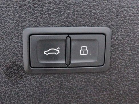 Used 2022 Audi Q5 2.0T Premium Plus image 39