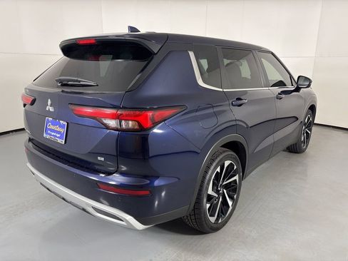 Used 2024 Mitsubishi Outlander SE image 8
