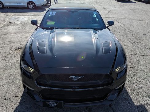 Used 2017 Ford Mustang GT Premium image 3