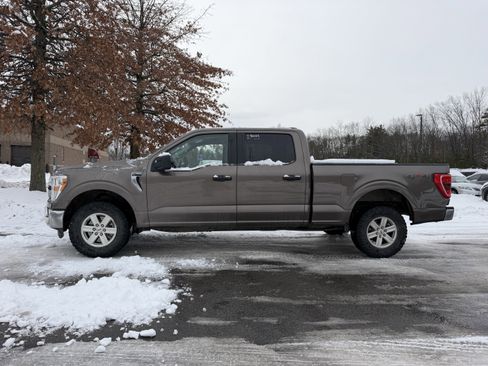 Used 2022 Ford F150 XLT w/ Trailer Tow Package image 6