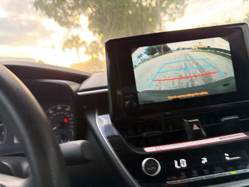 Used 2025 Toyota Corolla LE FWD image 11