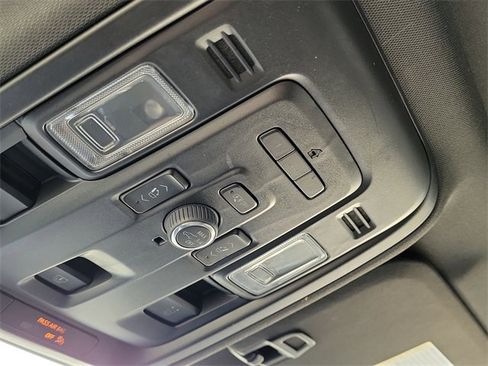 Used 2022 GMC Yukon AT4 w/ Technology Package image 28