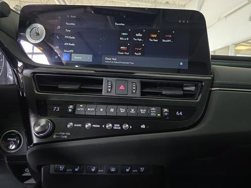 Certified 2024 Lexus ES 300h Ultra Luxury w/ Accessory Package (Z2) FWD image 20