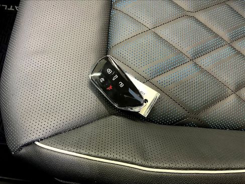 New 2026 Volkswagen Atlas Cross Sport SEL Premium R-Line image 34