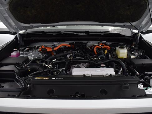 Used 2025 Toyota 4Runner Limited image 24