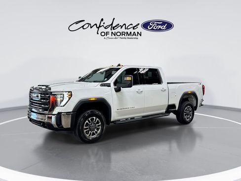 Used 2026 GMC Sierra 2500 SLE w/ SLE Value Package; image 4