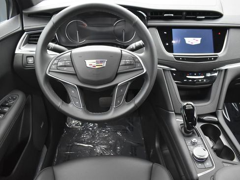New 2026 Cadillac XT5 Luxury w/ LPO, Floor Liner Package FWD image 12