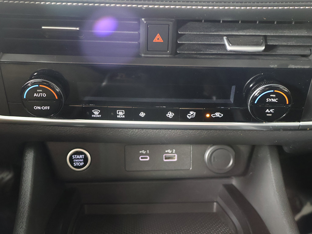 Used 2023 Nissan Rogue SV AWD/4WD image 41