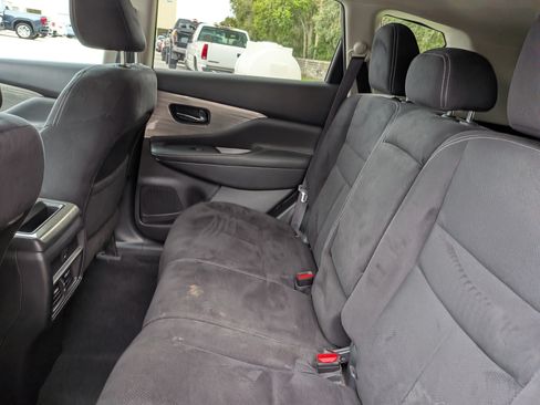 Used 2017 Nissan Murano SV w/ Premium Plus Package FWD image 16