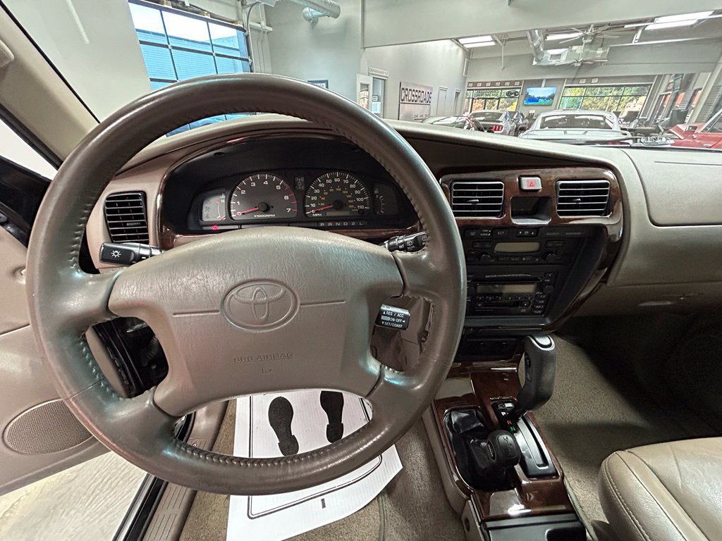 Used 2001 Toyota 4Runner Limited AWD/4WD image 9