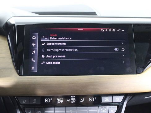 Used 2023 Audi e-tron GT Premium Plus image 25