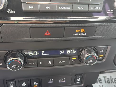 Used 2022 Nissan Frontier SV AWD/4WD image 15