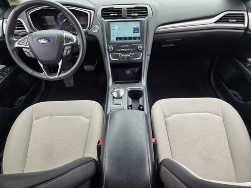Certified 2020 Ford Fusion SE w/ Equipment Group 151A FWD image 13