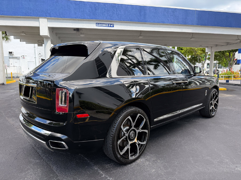 Used 2019 Rolls-Royce Cullinan AWD/4WD image 5