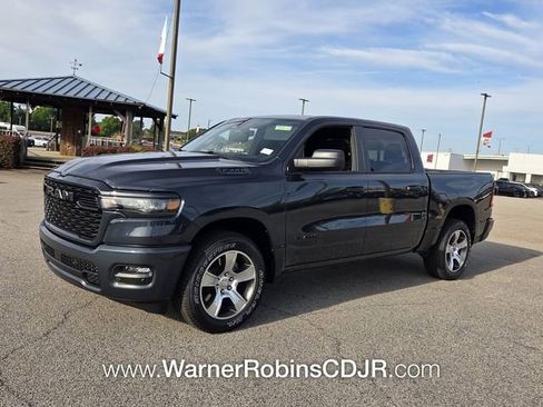 New 2026 RAM 1500 Express image 3