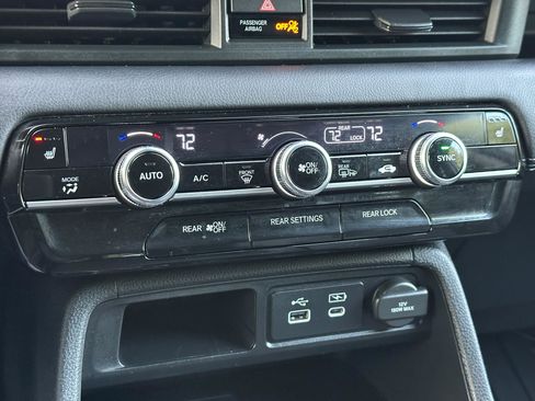 Used 2023 Honda Pilot EX-L image 28