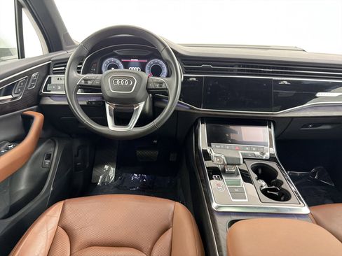 Used 2021 Audi Q7 2.0T Premium Plus w/ Executive Package image 24