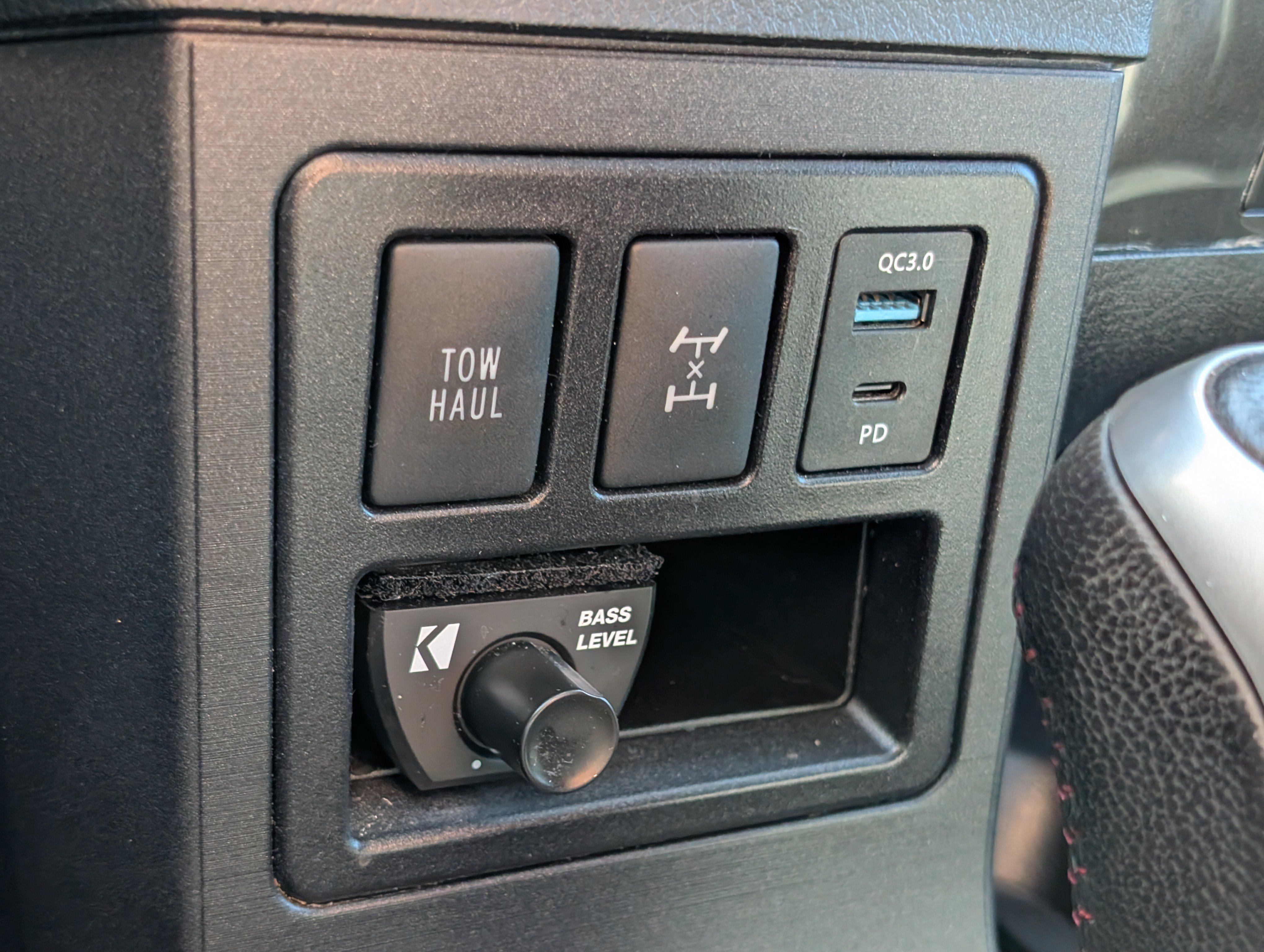Used 2018 Toyota Sequoia TRD Sport AWD/4WD image 25