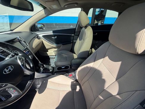 Used 2013 Hyundai Elantra GT w/ Tech Pkg FWD image 8