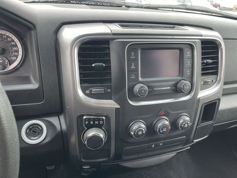 Used 2022 RAM 1500 Classic SLT image 7