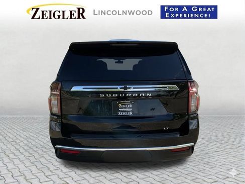 Used 2022 Chevrolet Suburban LT w/ LT Signature Package AWD/4WD image 5