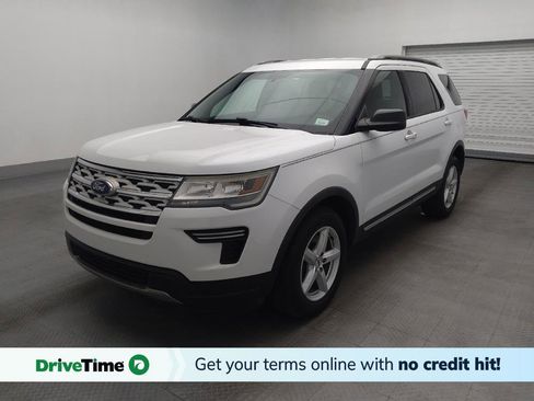 Used 2018 Ford Explorer XLT FWD image 1