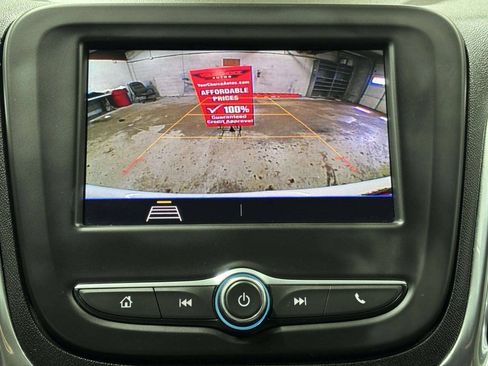 Used 2020 Chevrolet Equinox LS FWD image 28