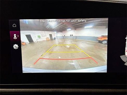 Used 2023 Kia Niro EX image 14