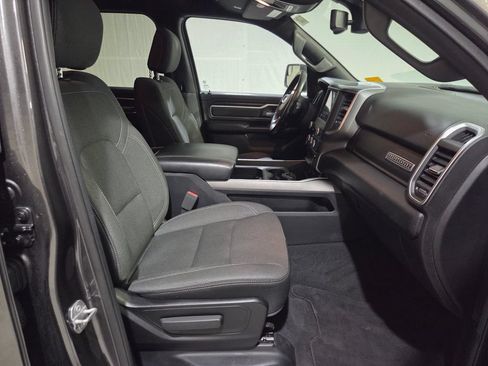 Used 2019 RAM 1500 Big Horn AWD/4WD image 16
