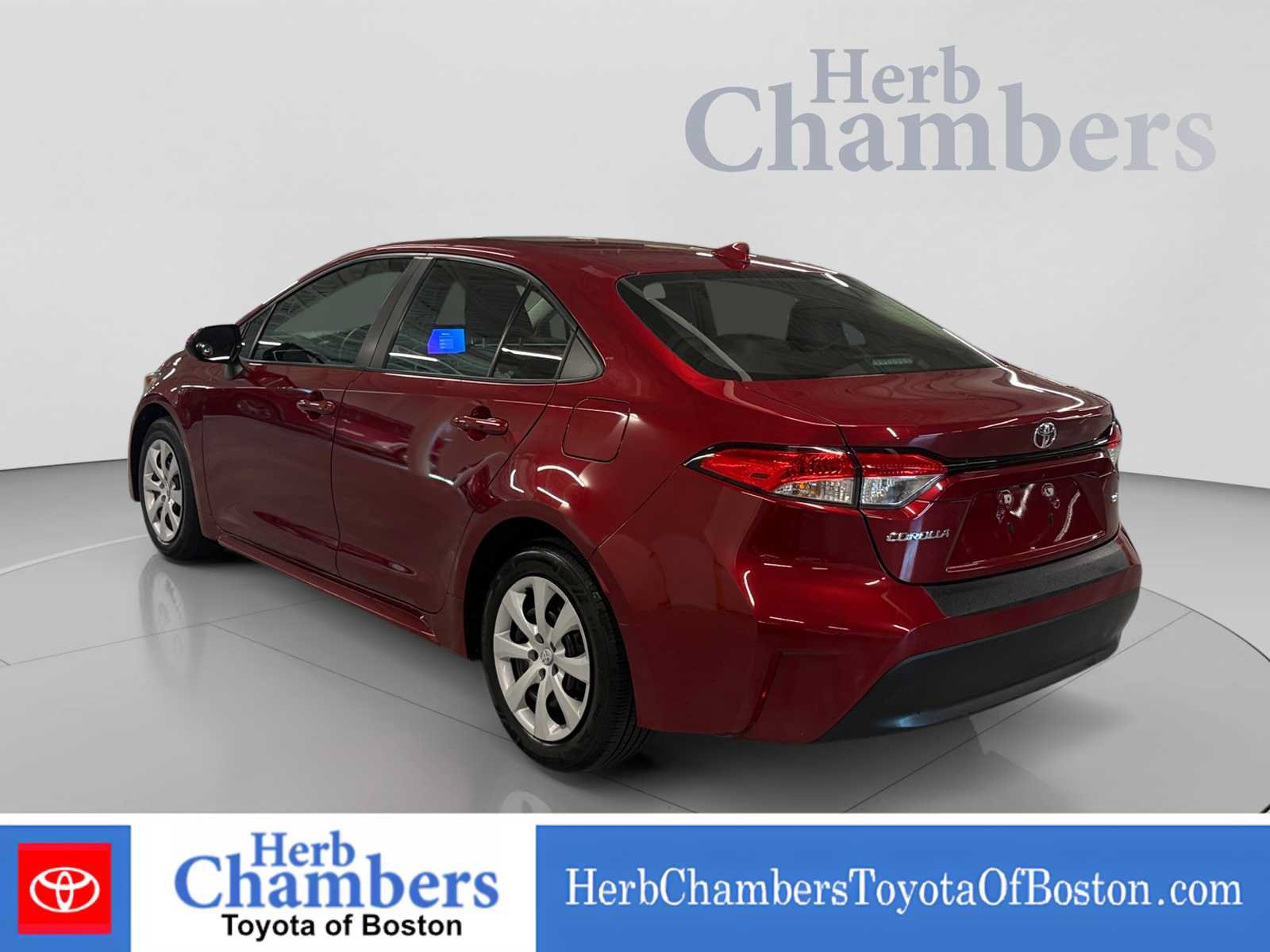 Used 2024 Toyota Corolla LE FWD image 3