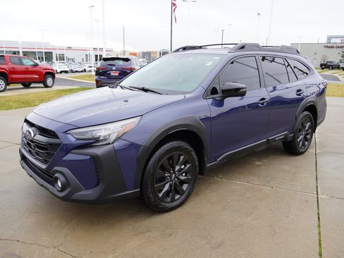 Used 2023 Subaru Outback Onyx Edition XT image 4