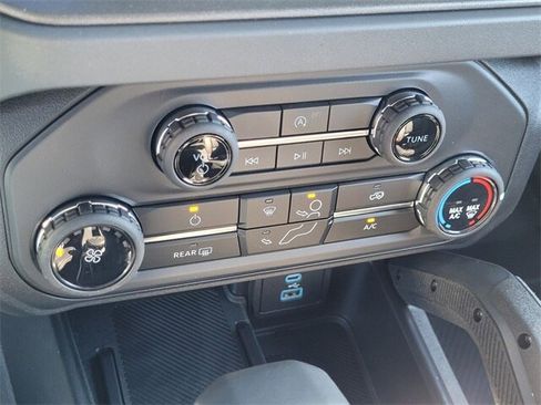 New 2025 Ford Bronco Badlands w/ Sasquatch Package image 19