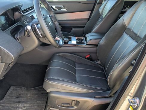 Used 2018 Land Rover Range Rover Velar R-Dynamic SE image 14