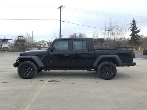 New 2025 Jeep Gladiator Sport image 1