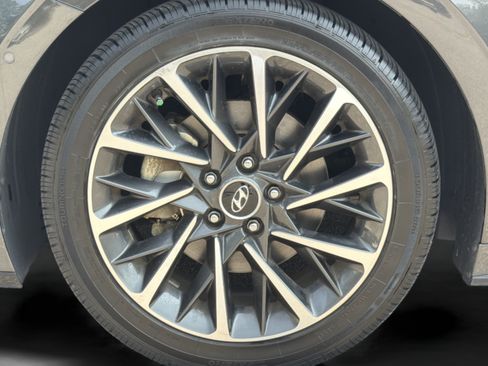 Used 2021 Hyundai Sonata Limited w/ Cargo Package FWD image 29